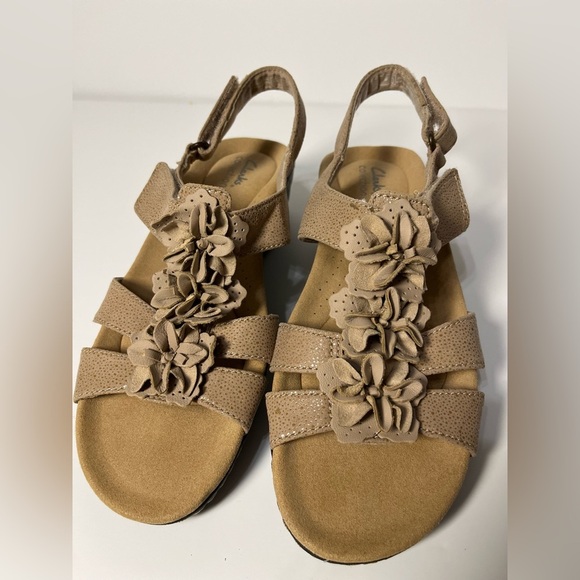 Clarks Merliah Sheryl Beige Leather Sandals Women’s Size 8 adjustable straps - Picture 1 of 10